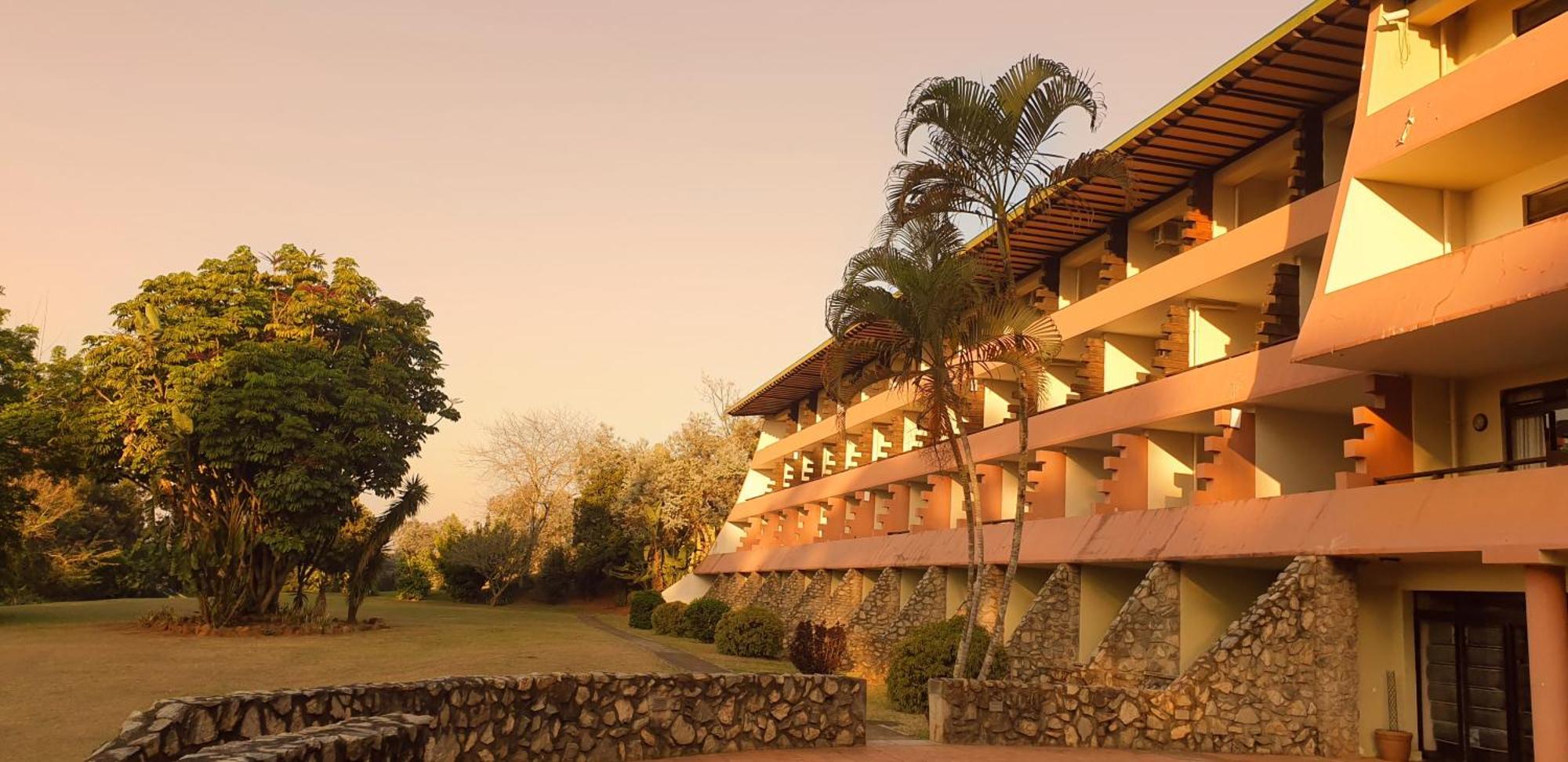 Piggs Peak Hotel מראה חיצוני תמונה