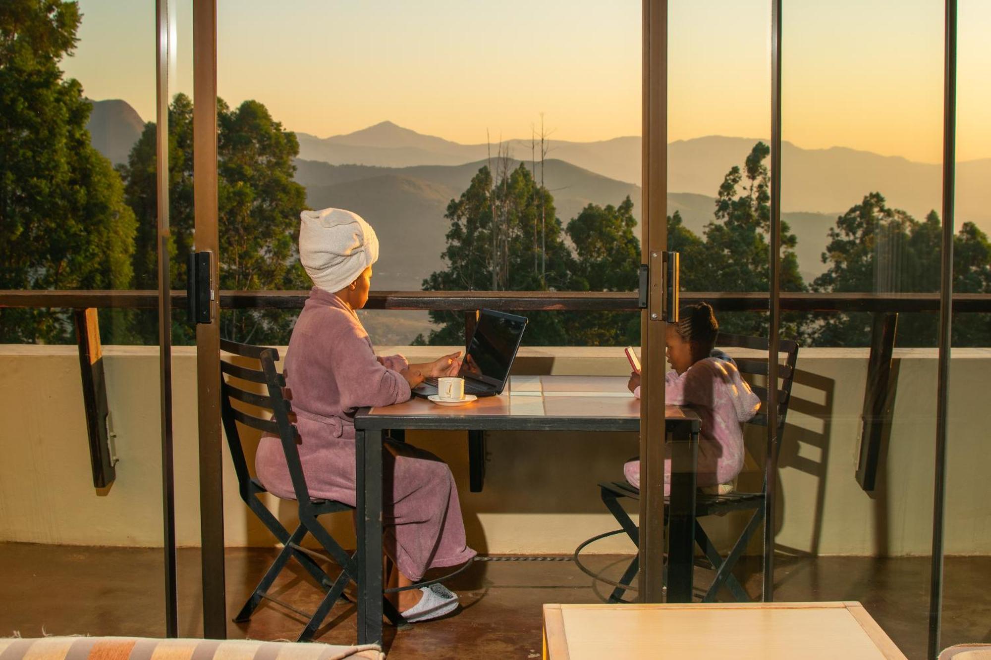 Piggs Peak Hotel מראה חיצוני תמונה